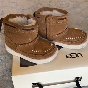 Ugg moccasin boots